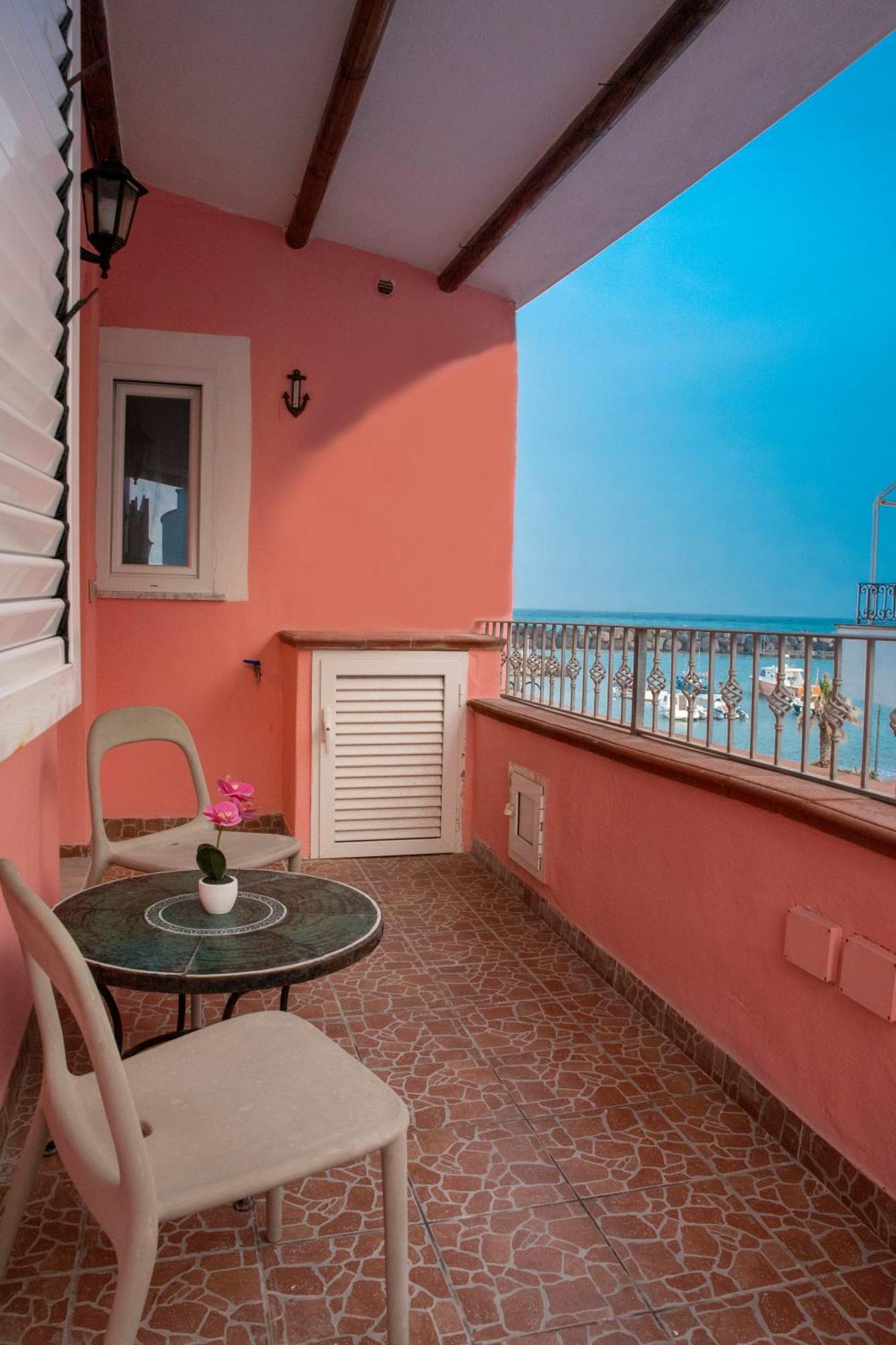 Mare Nostrum - Beachfront House - Sant'Angelo Ischia Kültér fotó